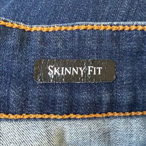 Judy Blue - Skinny Fit, Dark Blue Wash - size 14W - Picture 4 of 6